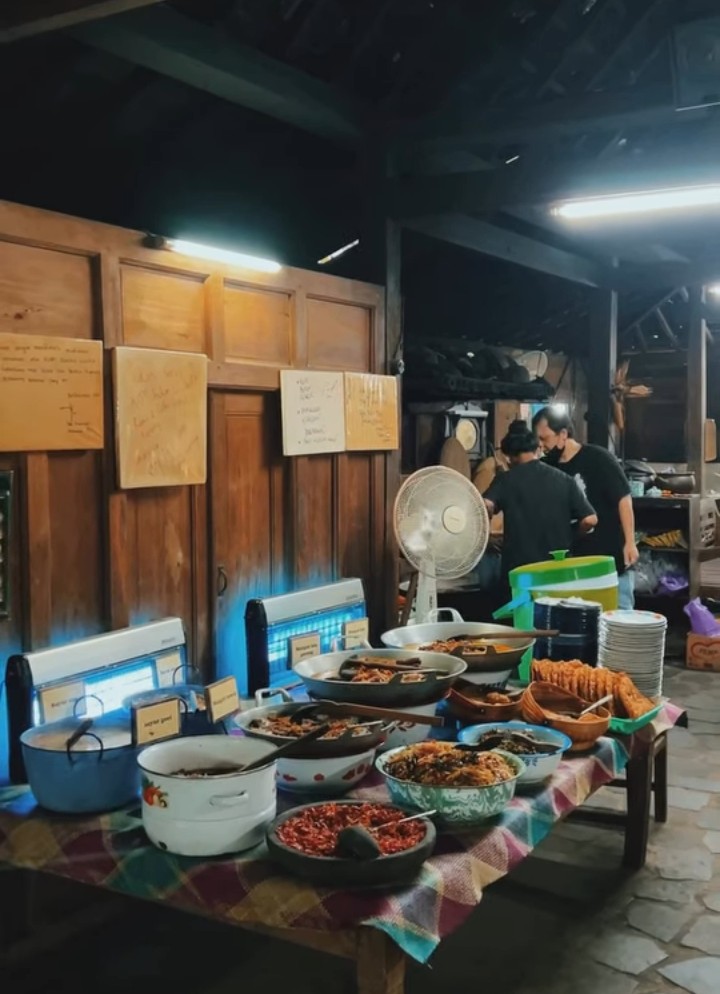 Warung Kopi Cinta: Rasa yang Menghampiri Setiap Sudut Cilacap